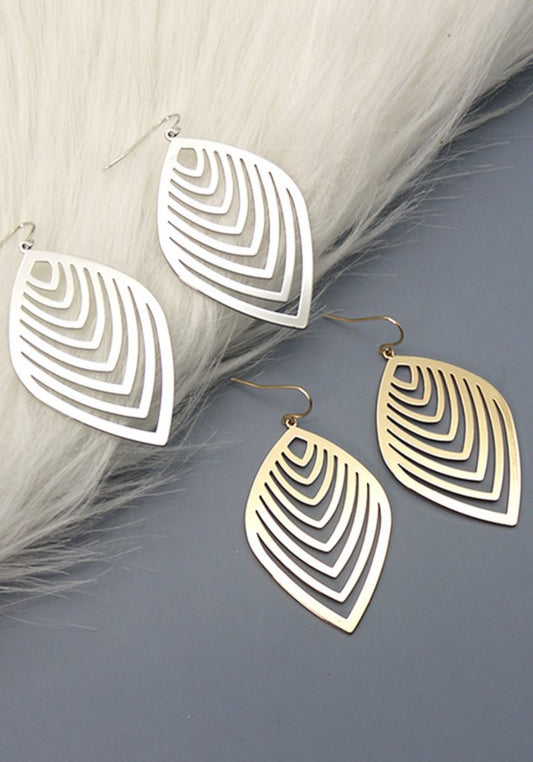 Cutout leaf drop earrings